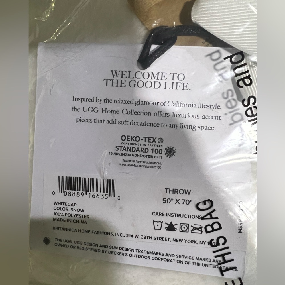 UGG® Whitecap Plush Flannel Throw, 50" x 70" - Picture 4 of 4